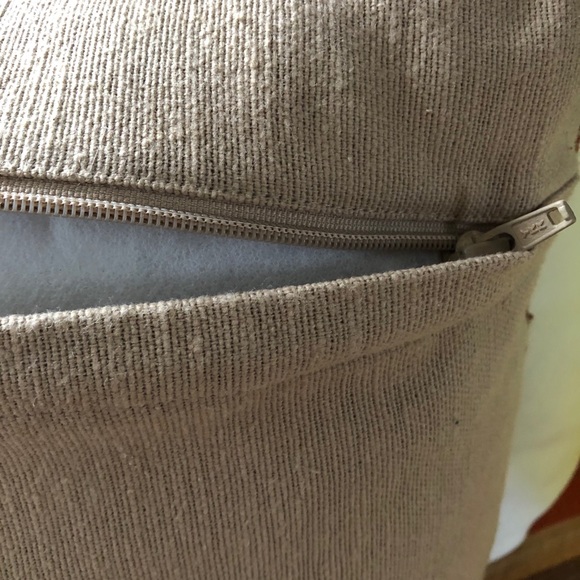 NWOT Rustic Kilim indoor 18” SQ throw pillow - Picture 8 of 9